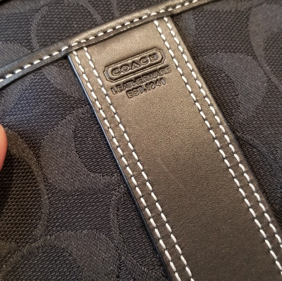 Coach cross bag, excellent condition - Picture 2 of 11